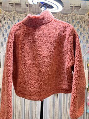 Double Zero Coral Sherpa Half Zip Cropped Pullover Size S